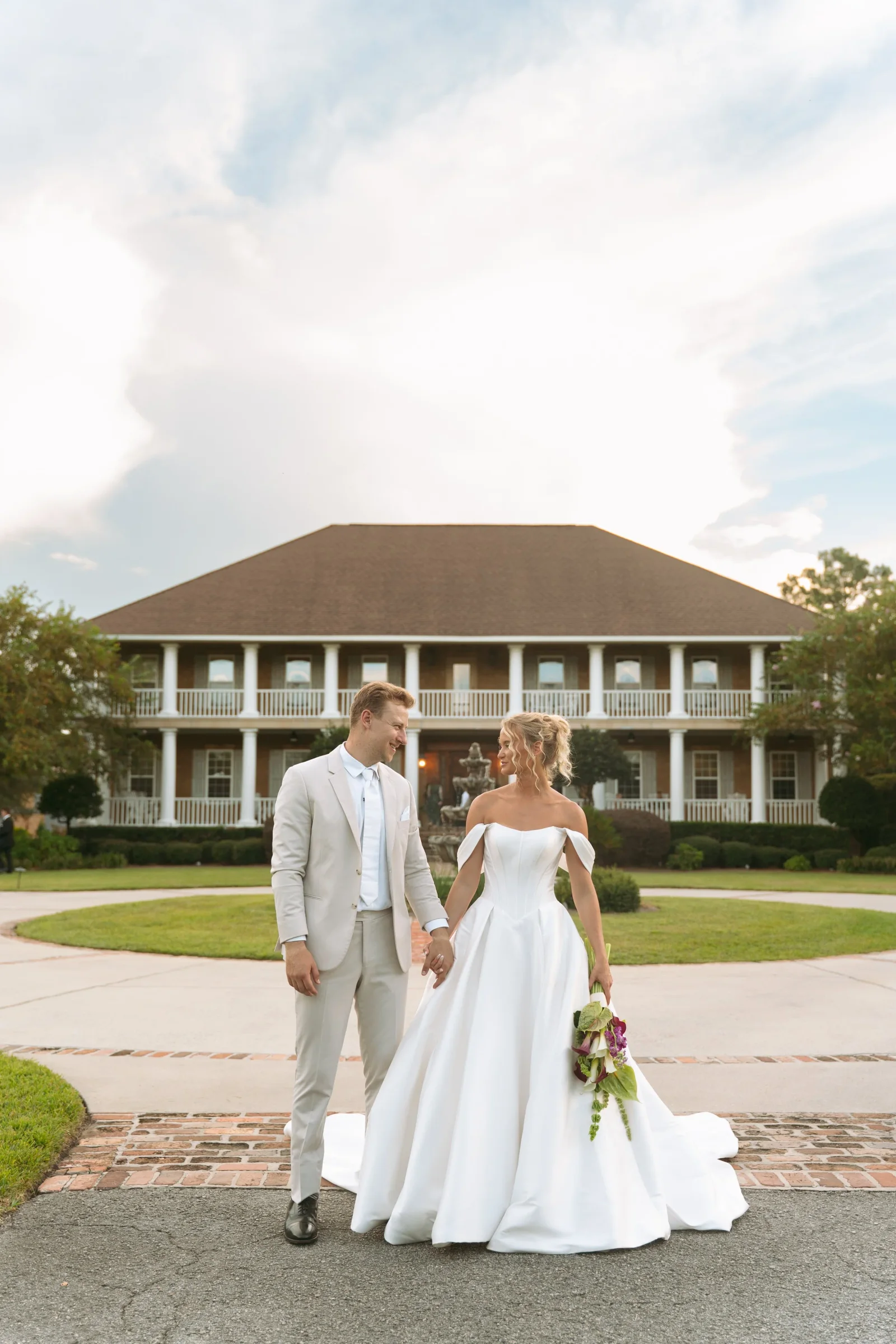 Sarah and Mitchell wedding story photo 27