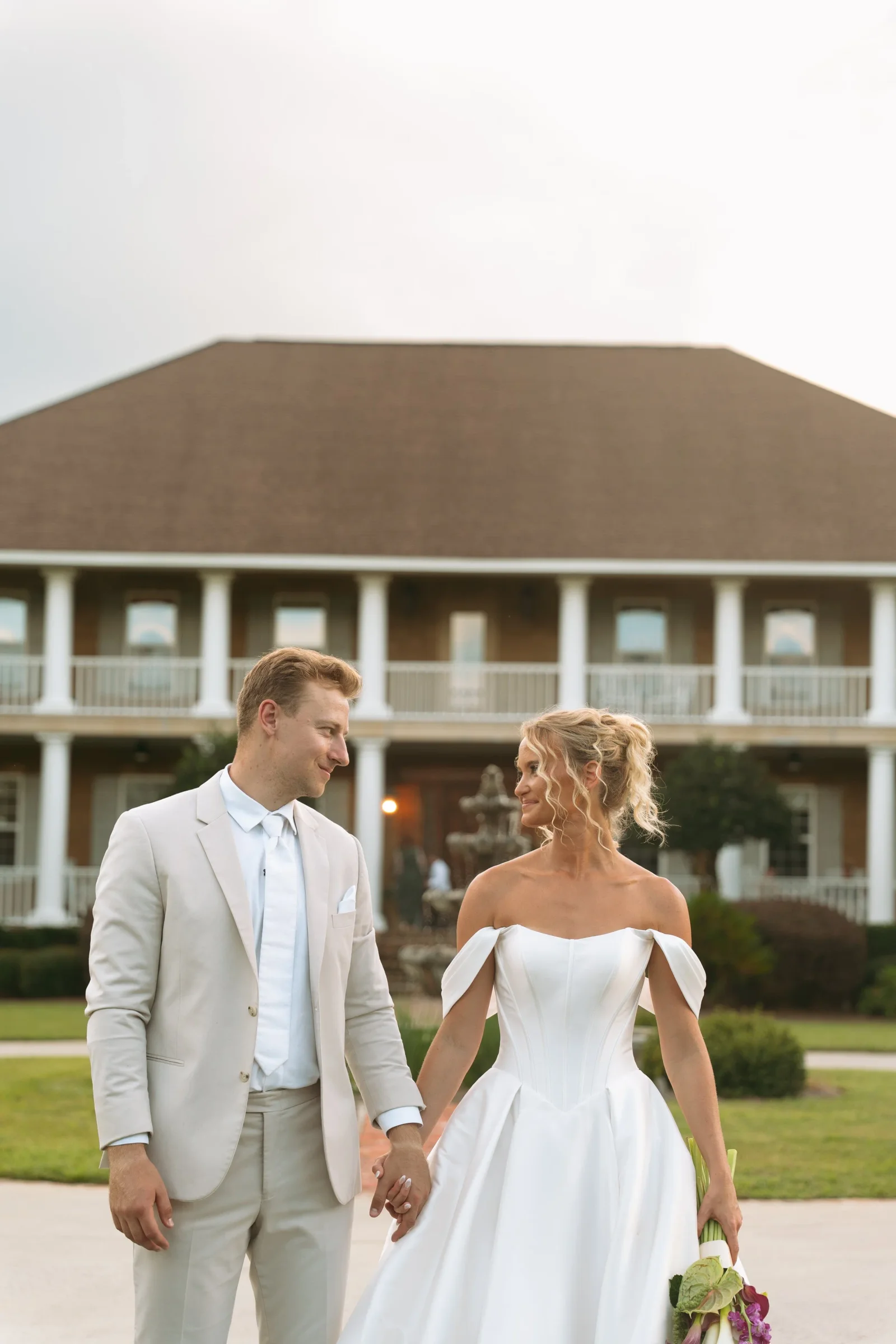 Sarah and Mitchell wedding story photo 25