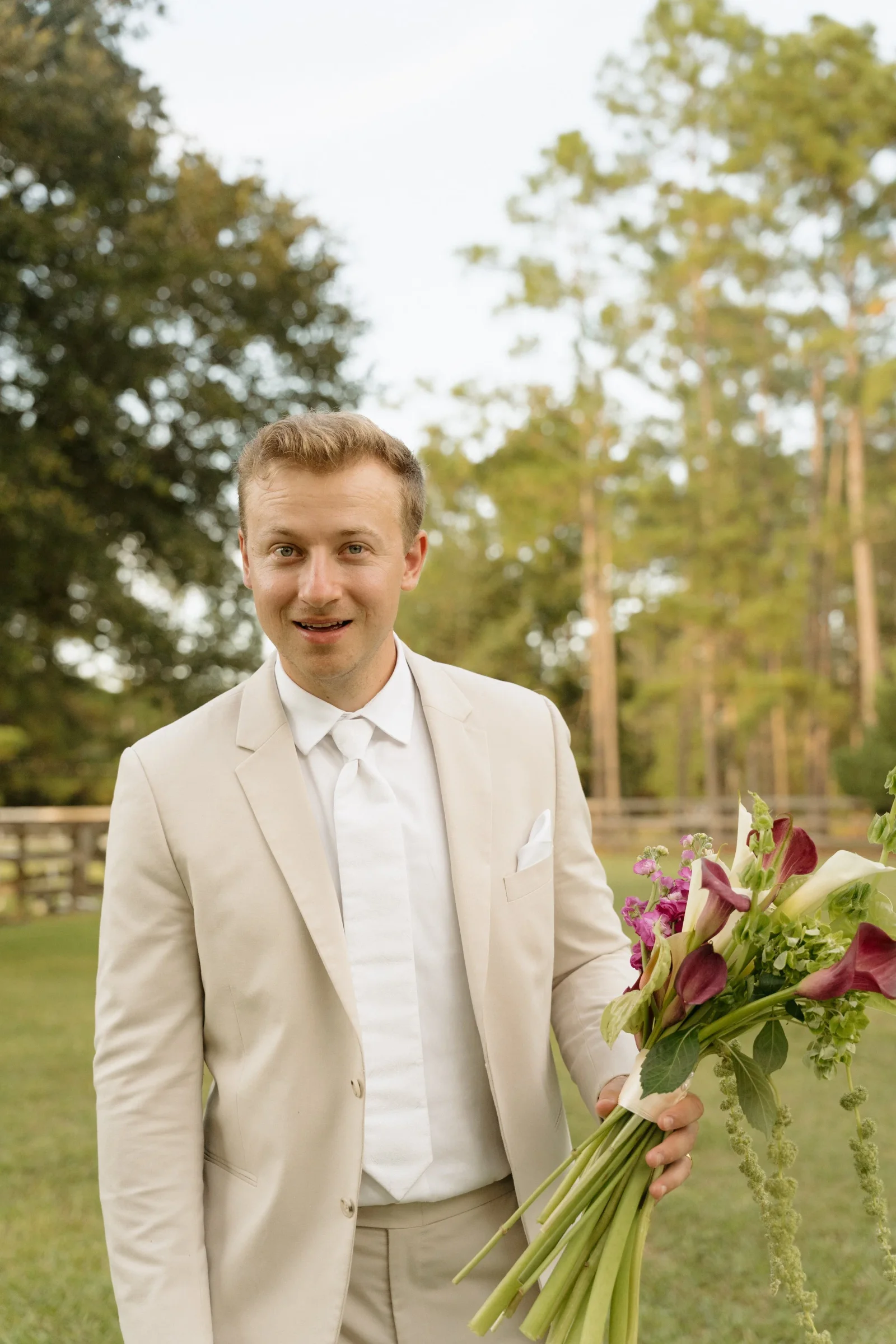 Sarah and Mitchell wedding story photo 38