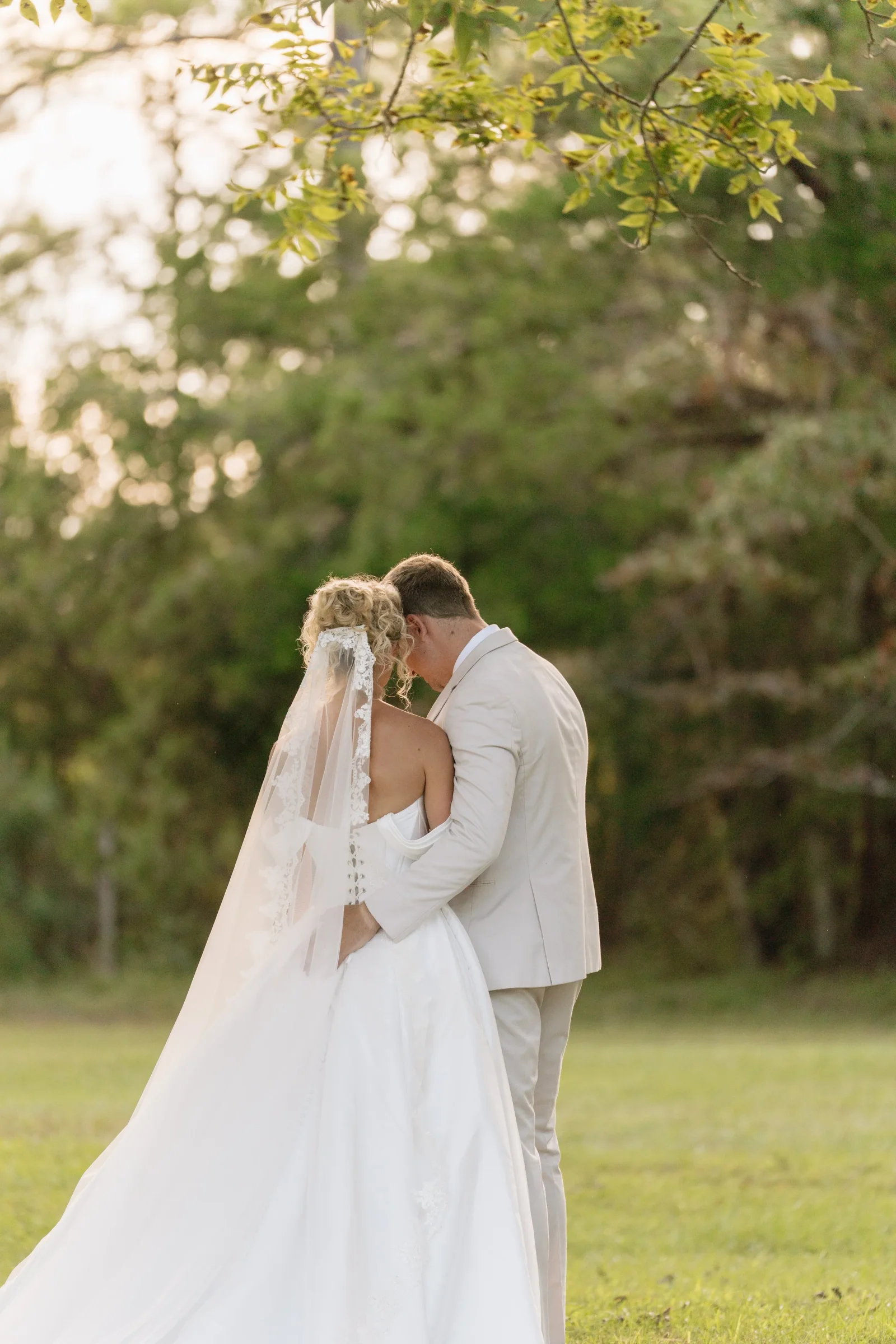 Sarah and Mitchell wedding story photo 71