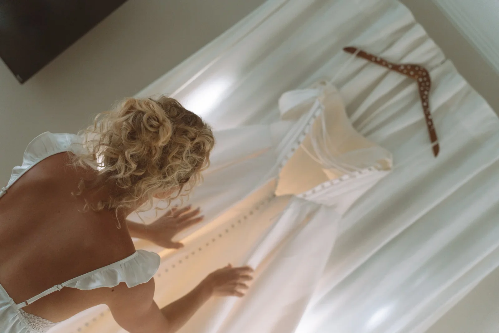 Sarah and Mitchell wedding story photo 7