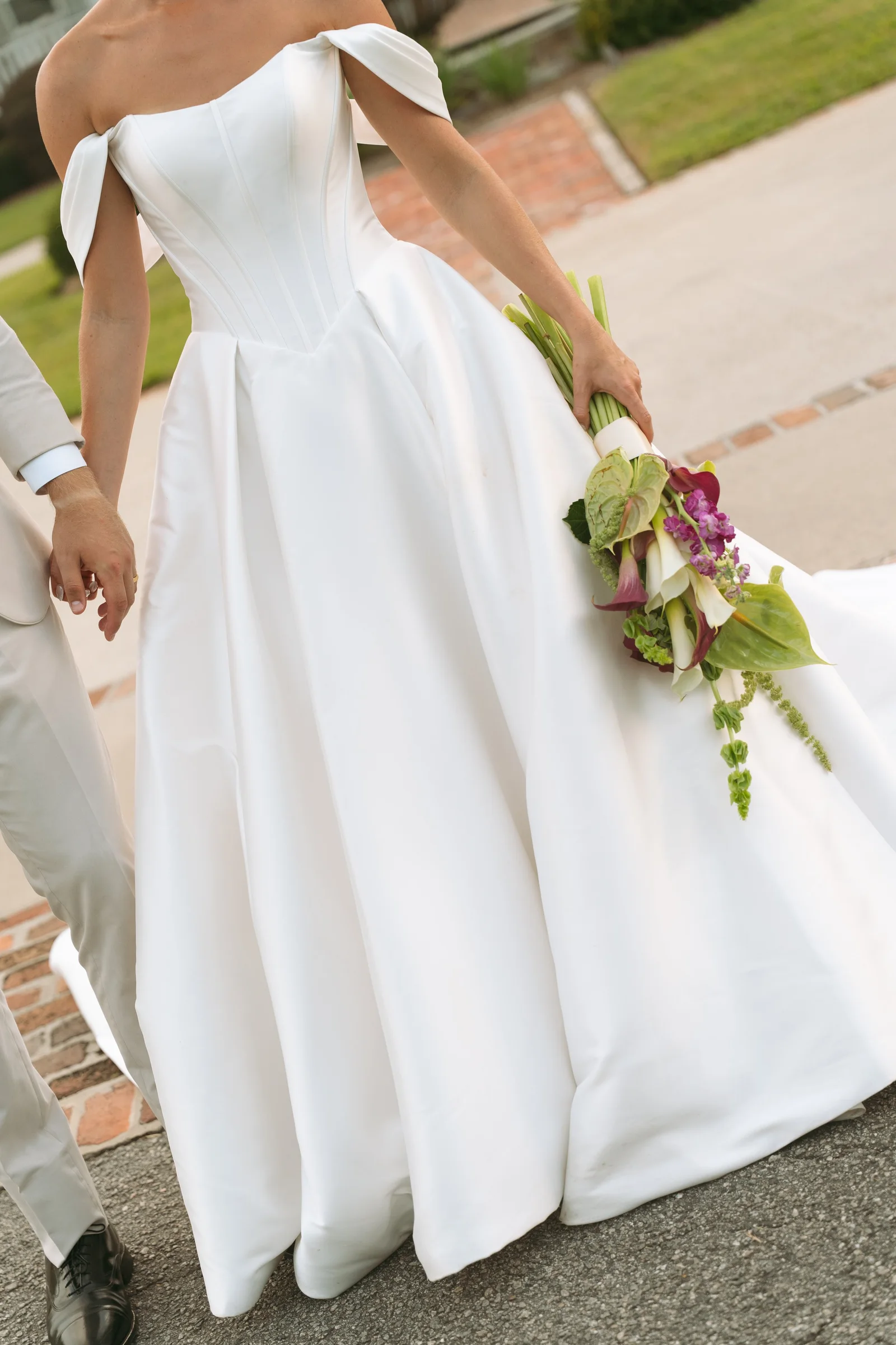 Sarah and Mitchell wedding story photo 26