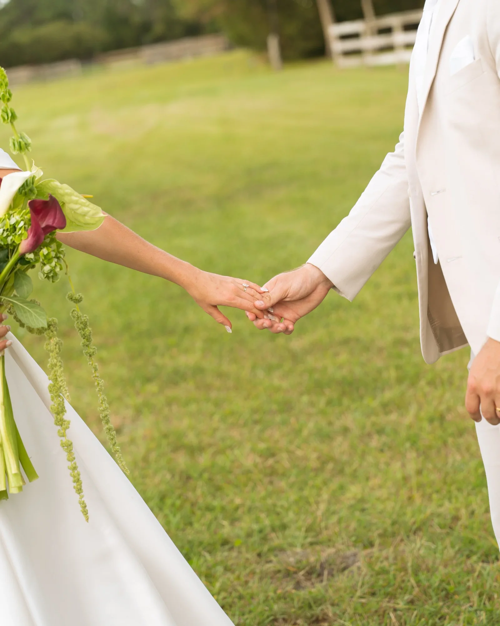 Sarah and Mitchell wedding story photo 18